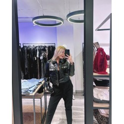 Cazadora polipiel color negro