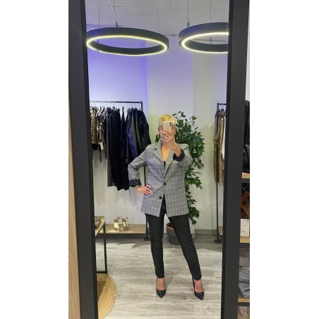 Blazer Emy