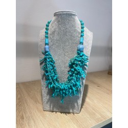Collar coral celeste