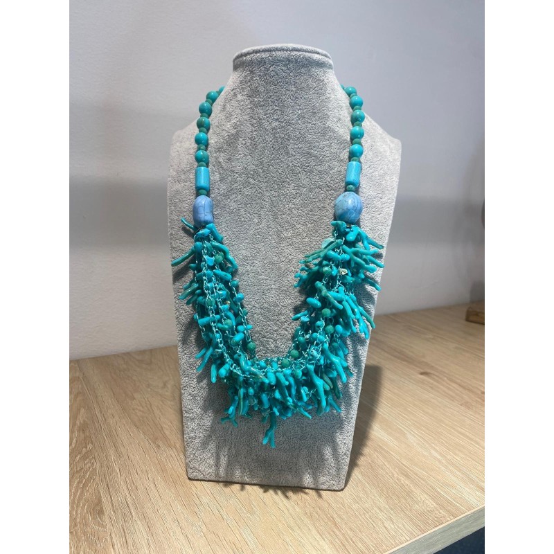 Collar coral celeste