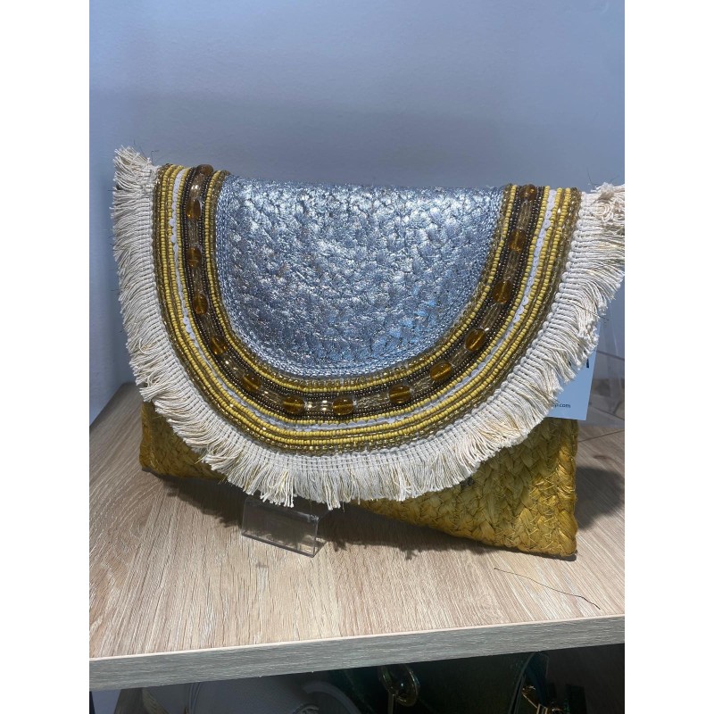 Cartera  rafia  y pedrería Saona